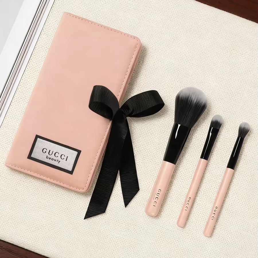 Zestaw pędzli do makijażu GUCC – Luxury Skincare Set recenzja i cena